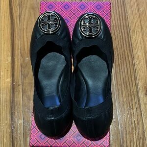 Tory Burch Caroline elastic Black Ballet Flats size 6